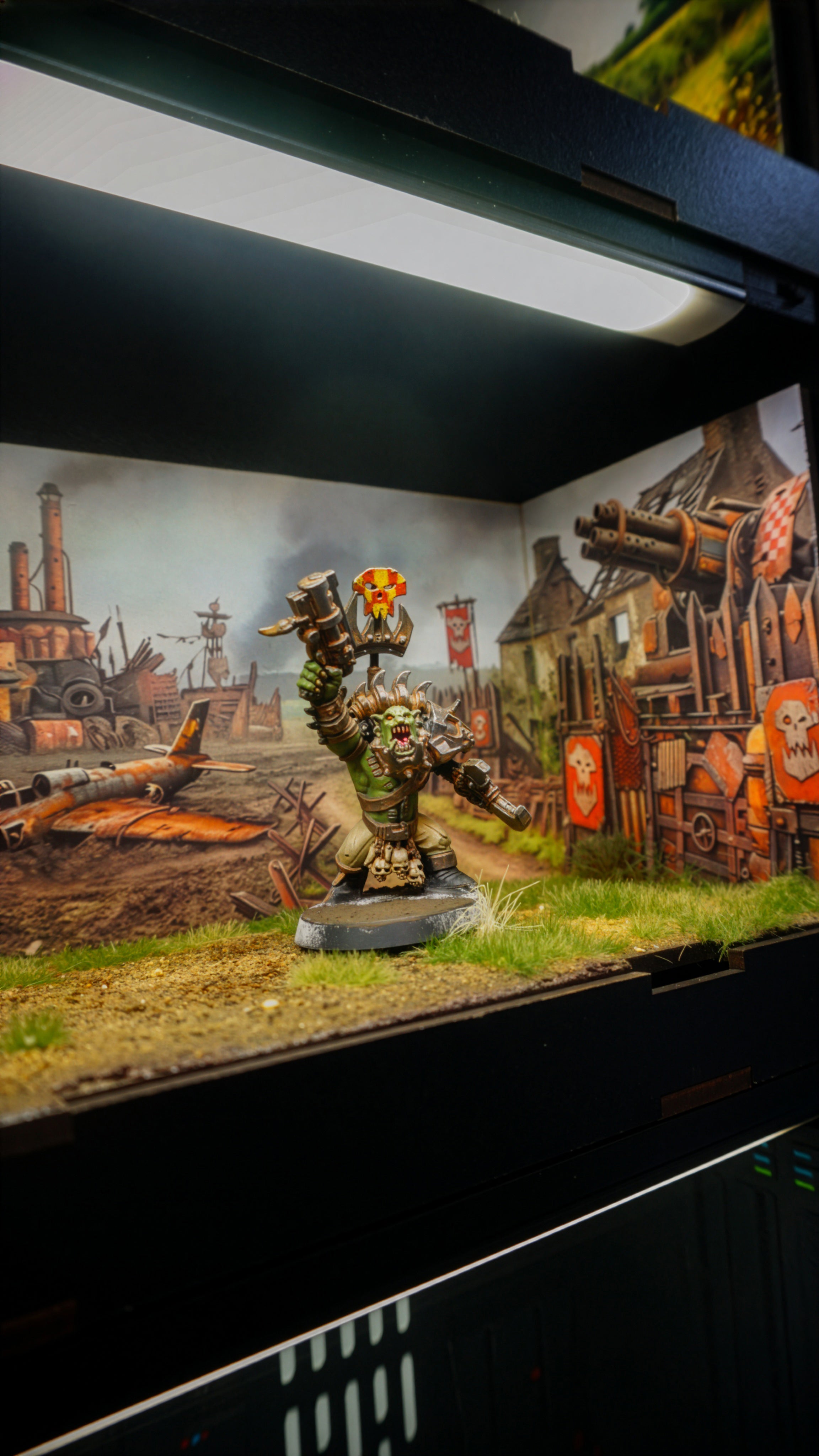 Stage Insert mit bemalten Wargaming Figuren und Beleuchtung (Prototyp)